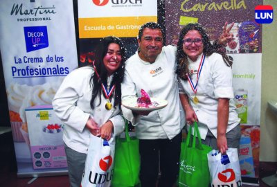 Estudiantes se la jugaron con atractivas recetas dulces