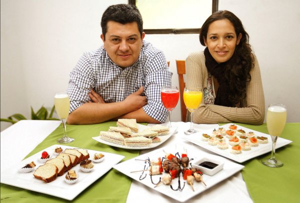 "De noviembre en adelante la carga de trabajo aumenta mucho", dice el matrimonio.