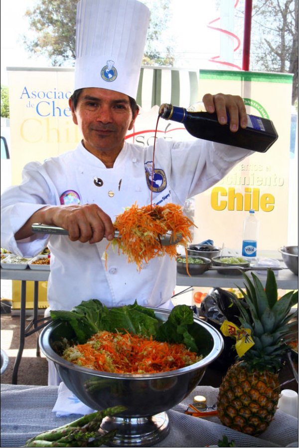 Quersen Vásquez, de la Asociación de Chefs Les Toques Blanches.