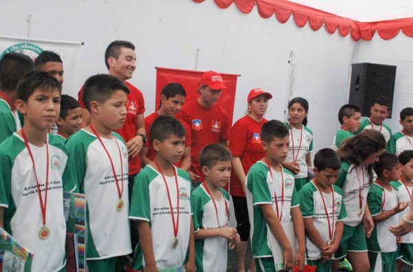 Hay 60 menores formándose en la escuela de fútbol.