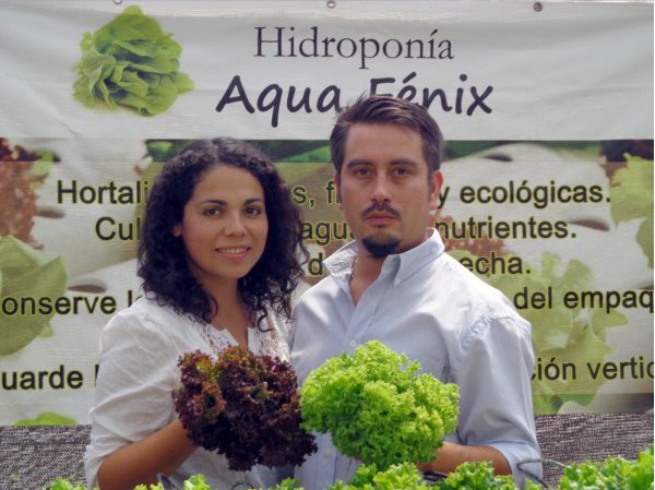 Enzo y Victoria dicen que ha sido bueno emprender en pareja.
