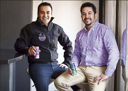 "Ancestral Maqui Drink está disponible en latas de 250 cc.", explican los hermanos Valdivia.