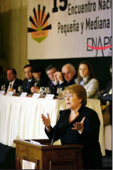 Bachelet ante los delegados de Conapyme.