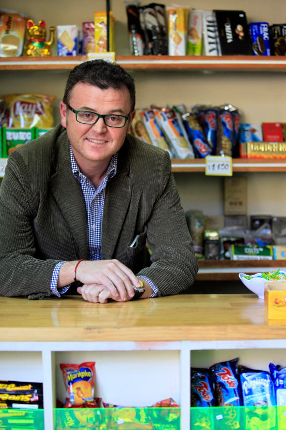 "Los pequeños comerciantes necesitan irse a la segura", planteó Durand.