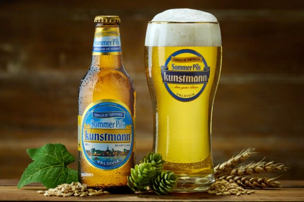 A fines de 2014 debutó en el mercado Kunstmann
Sommer Pils.