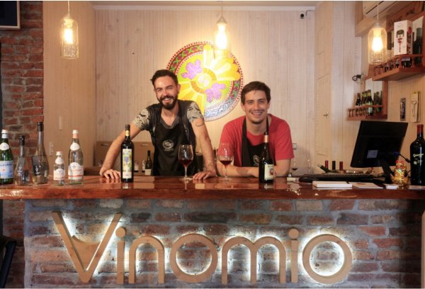 En Vinomio cuentan que se preocupan de ir al rescate de vinos que representan la herencia del país.