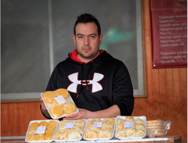 Gávila comenta que las masas fritas son sabrosas, baratas y llenadoras.