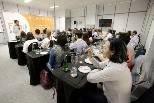 Cada charla contempla una asistencia de 30 personas.