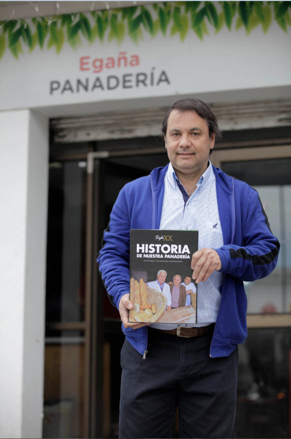 "Este texto fue escrito por panaderos y para panaderos", dice Gálvez.
