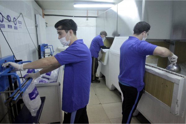 En el proceso de elaboración se ocupa agua
filtrada.