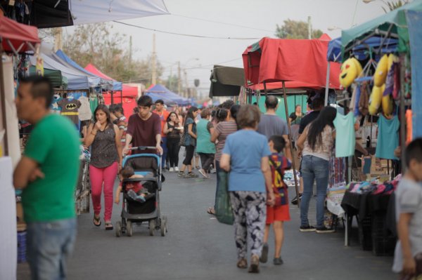 En la Región Metropolitana hay más de 500 ferias navideñas.