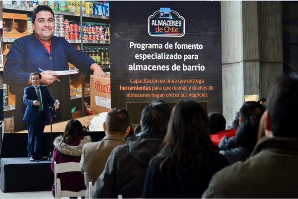 El ministro de Economía, Luis Felipe Céspedes, presidió la premiación.