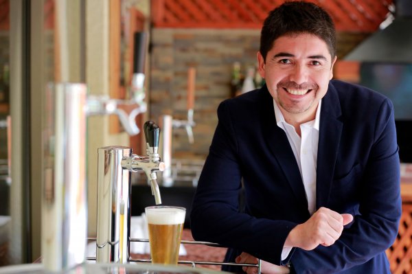 Jorge Villablanca es el emprededor detrás de
BierBeer.