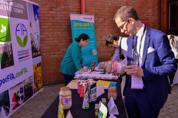 La industria de los alimentos debe reinventarse. Olaya Cambiaso Fundación Chile