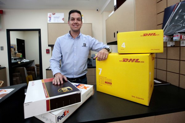 "Somos un intermediario entre el courier y el cliente",afirma Héctor González.