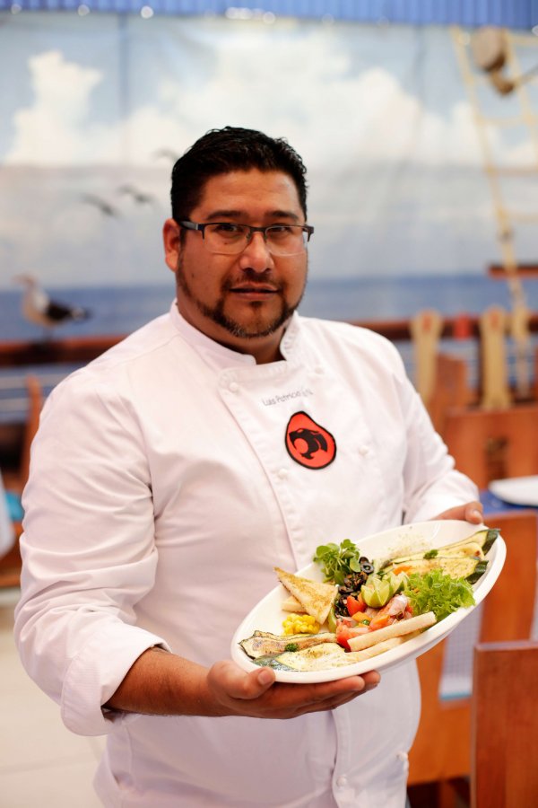 El chef Luis Patricio Correa les hizo un guiño a los pescados y mariscos.