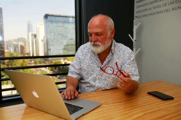 Iván Vera escogió cursos adecuados para almaceneros.