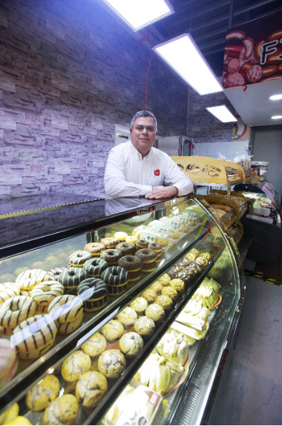 "Tenemos más de 400 opciones de masas y alimentos congelados", dice Rodríguez.