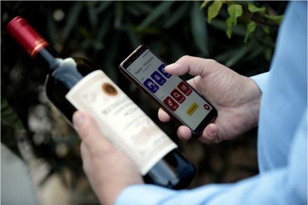 Vladimir Véliz juntó lo digital con la pasión por el vino. Quienes se suman, van superando etapas.