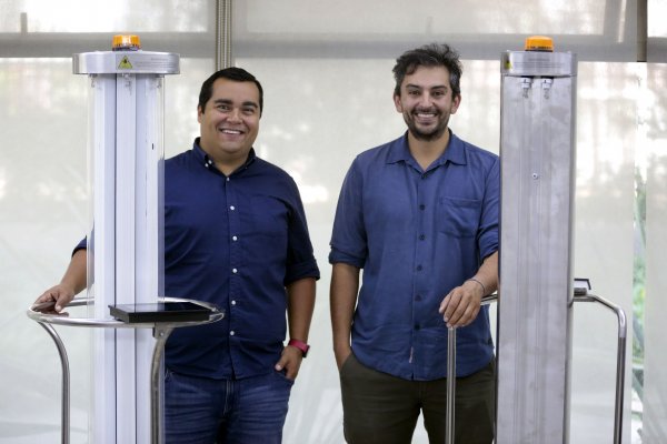 En Moztro valoran la certificación y el testeo inicial para sus equipos de luz UV.