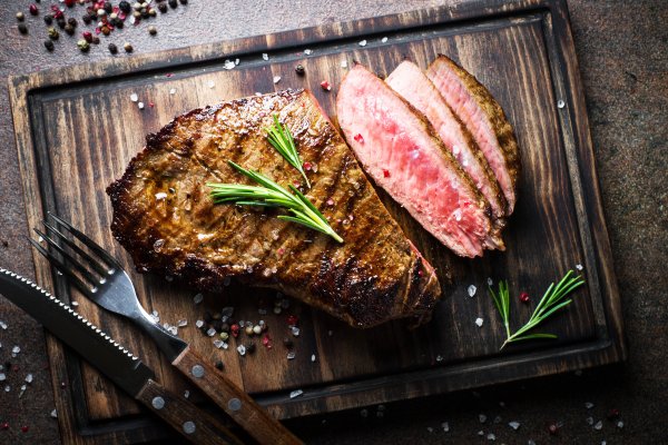 Se compra, se congeal y luego se prepara para que
quede así de rico el asado.