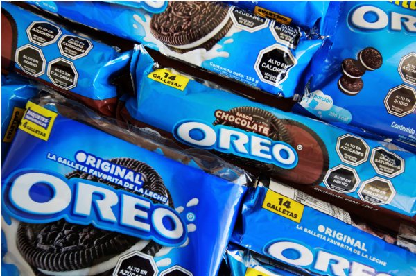 Oreo es una galleta sándwich que está   cumpliendo 110 años.