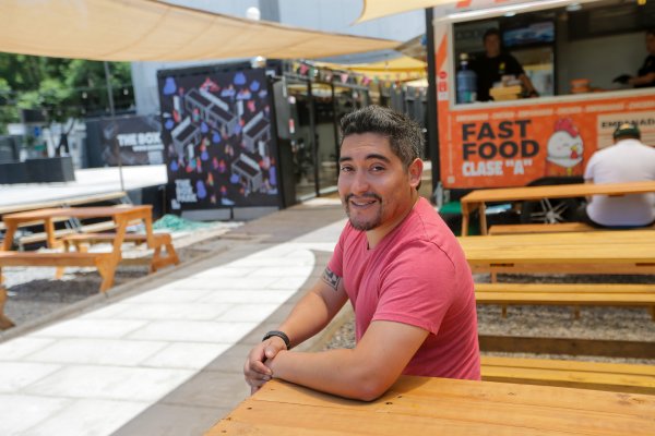 "Tenemos disponibles once módulos y cinco espacios para food trucks", dice Alejandro Ban.