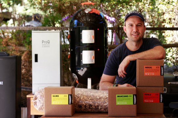 Además de vender insumos, hacemos cursos de ahumado. Daniel Birke, Ahumadores.cl