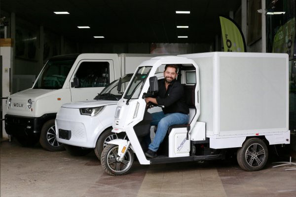 Si bien la empresa cuenta con varios tipos de vehículos, los triciclos acaparan la atención de los clientes.