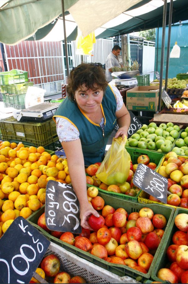 Los descartes de ferias se hacen escasos para la alta demanda por alimentos.