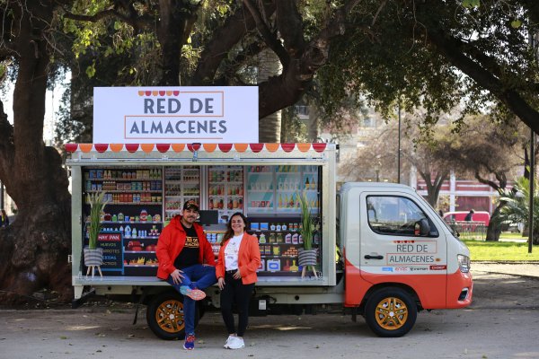 Gracias a su sistema de audio y pantallas,
este camión -que simula un almacén- será como un
escenario. 