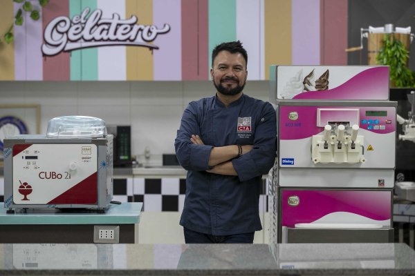 "En los cursos enseñamos a hacer helados soft de primer nivel", Richard Olate, Tres Almendros 
