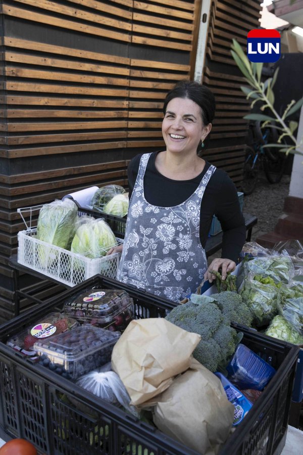 A diferencia de una tienda física, acá compramos solo lo que tenemos que entregar.
Andrea González De la Pepa 

