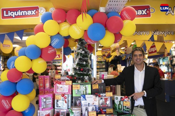 La presentación de los estuches es atractiva para un buen regalo de Navidad. Felipe Urrutia, Liquimax