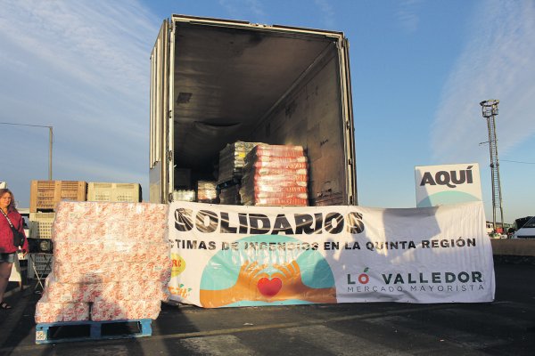 La administración de Lo Valledor comprometió el apoyo de los locatarios en esta campaña solidaria.