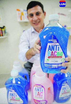 Marcelo Yutronic dice que hay un acomodo a productos de mayor conveniencia.