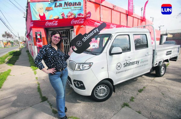 Con este vehículo vamos a ahorrar tiempo y dinero', comenta Claudia Cataldo.
