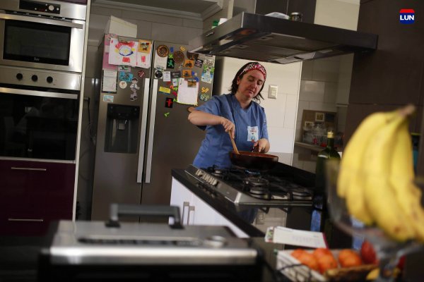 "Durante una jornada cocinamos todas las recetas en
casa de los clientes, que luego se sellan al
vacío", explica Maturana.