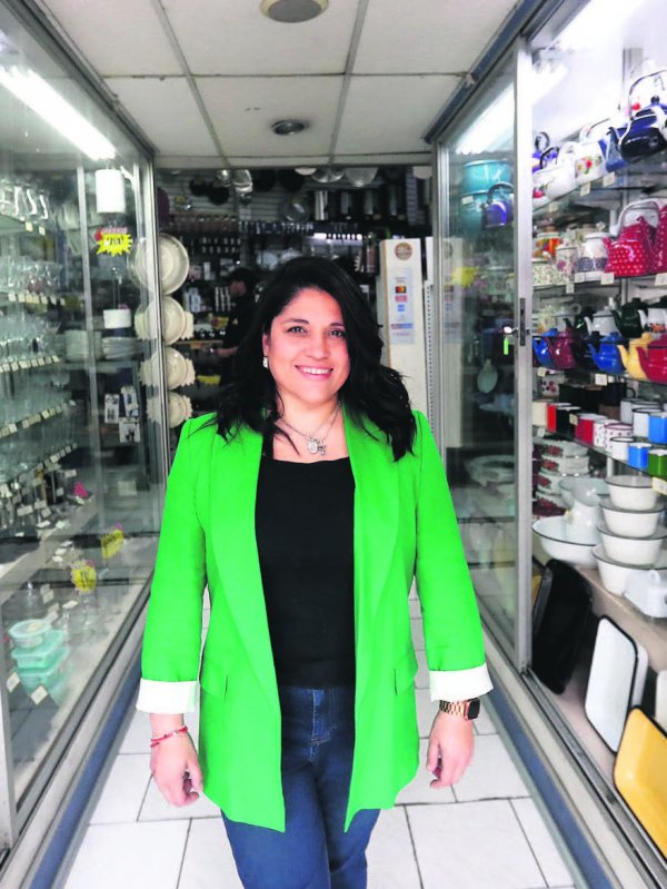 "Importamos desde China, México y Colombia", dice Jennifer Villagrán.