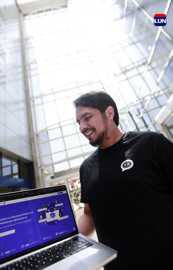 Dabiel Soto es el CEO de la plataforma Globot.