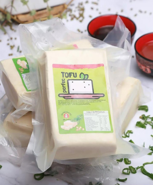 El mínimo de compra son seis unidades de un kilo cada una.