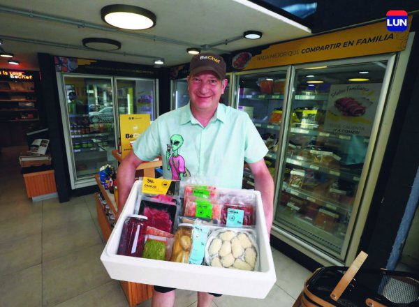 "Lo único que hay que hacer es descongelar los productos por 30 minutos en agua fría". Patricio Escanilla 
