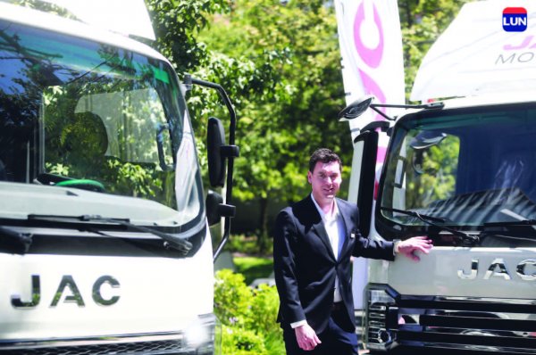 "La Serie N facilita la renovación de flotas de las pymes", afirma Mario López.