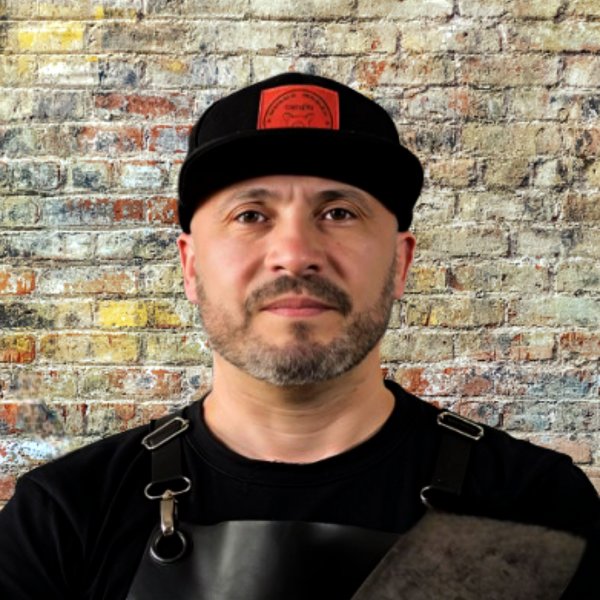 Juan González recalca su preocupación por las
materias primas.