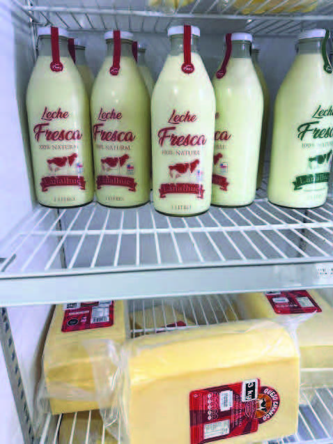 Un clásico: la leche fresca viene en botellas de vidrio.